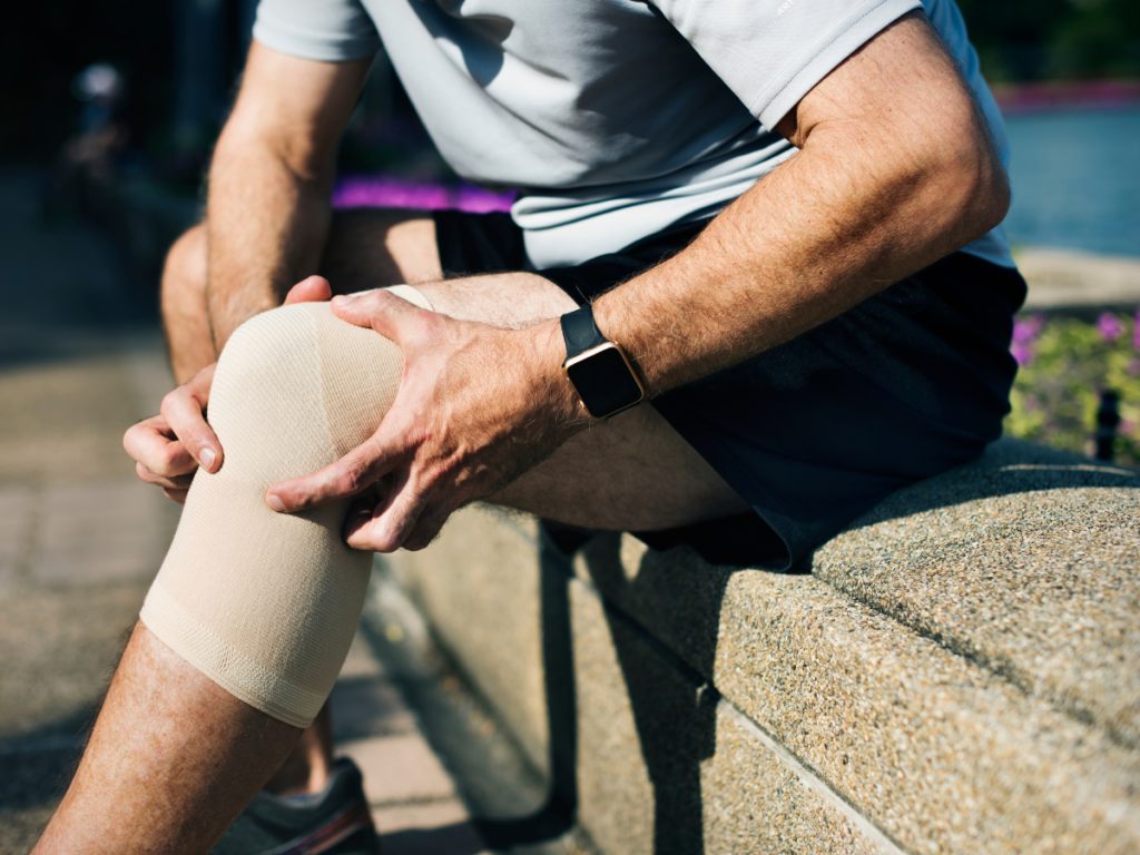 Managing Pain and Discomfort After ACL Reconstruction Surgery